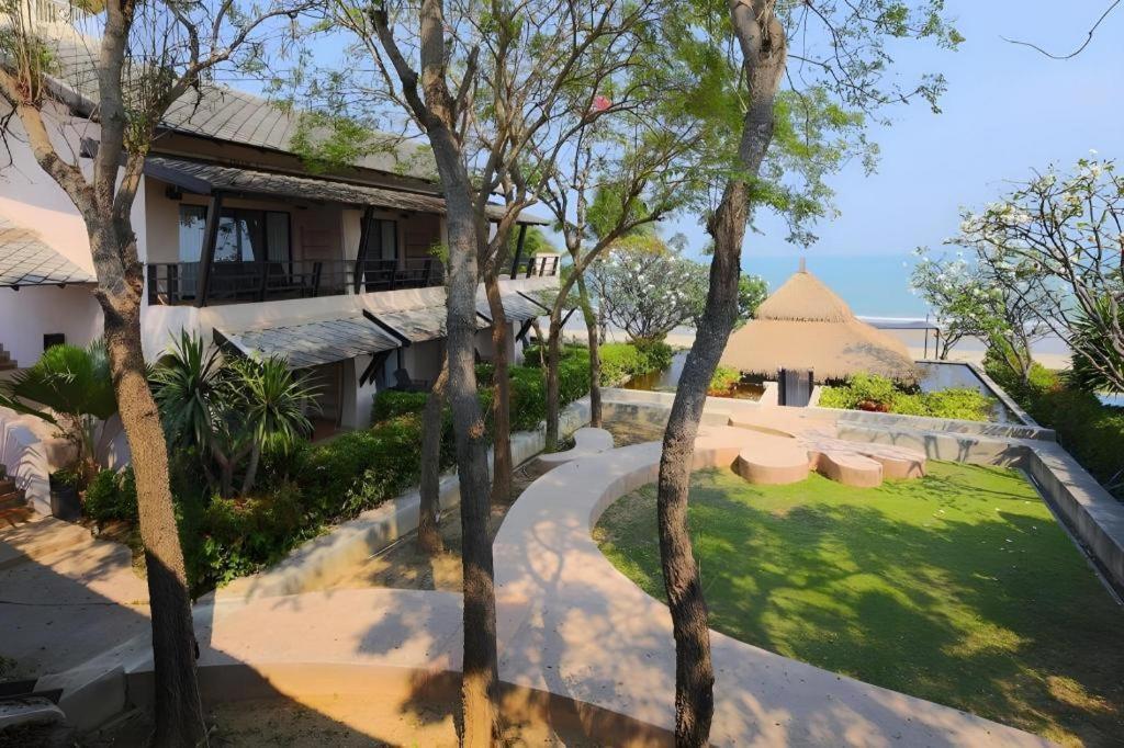 Purimuntra Resort And Spa Pran Buri Exteriör bild