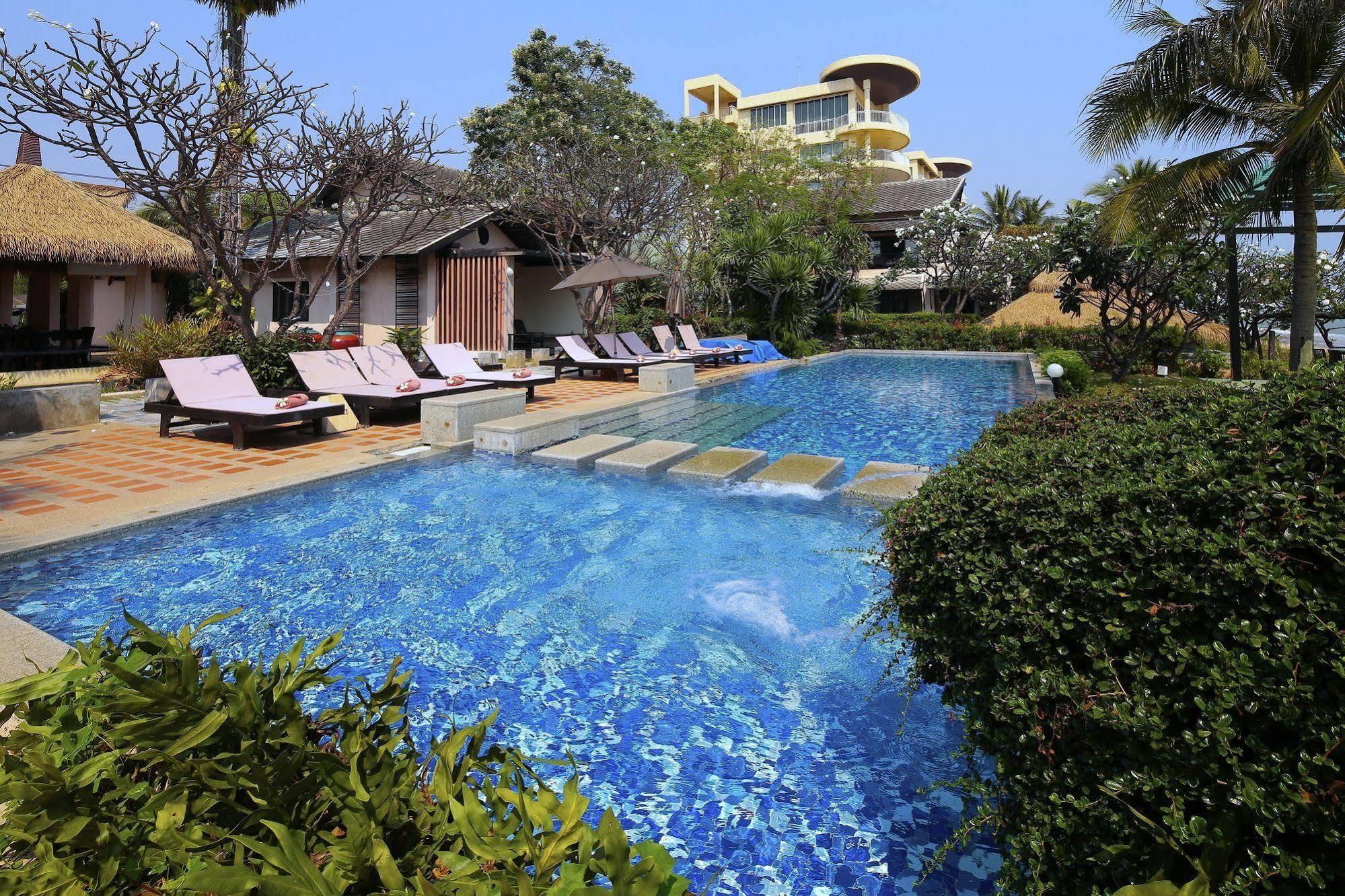 Purimuntra Resort And Spa Pran Buri Exteriör bild